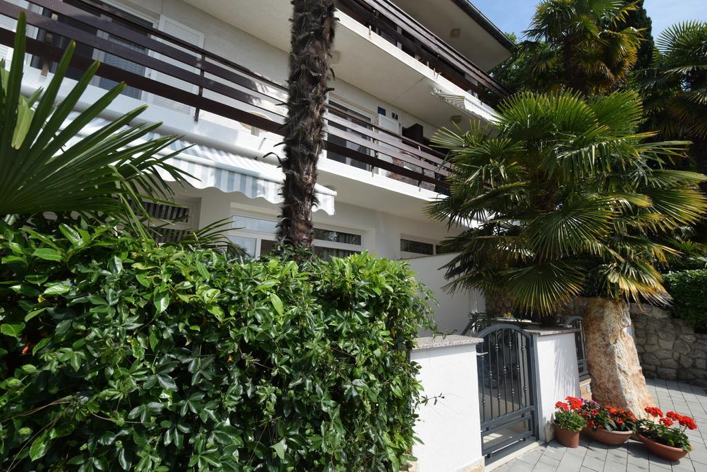 Apartments Antonija Malinska Exterior photo